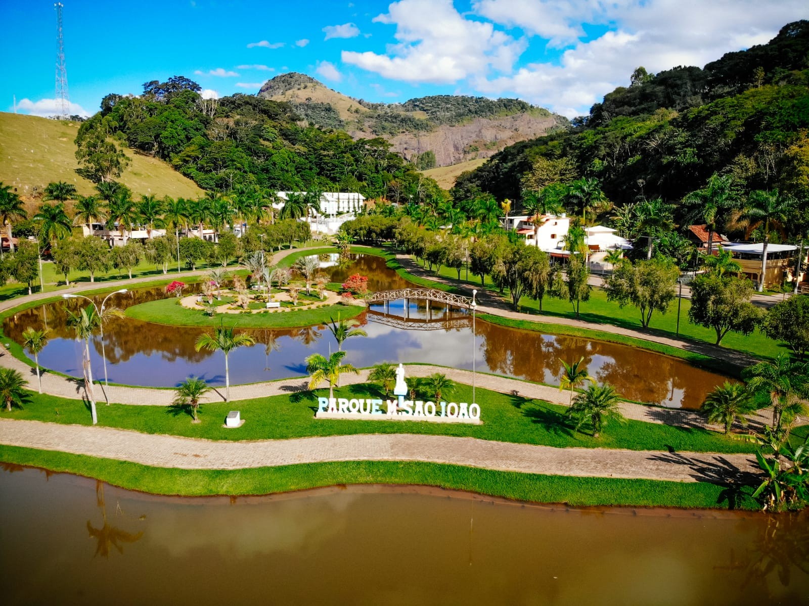 Turismo Em Minas Gerais Pedra Dourada