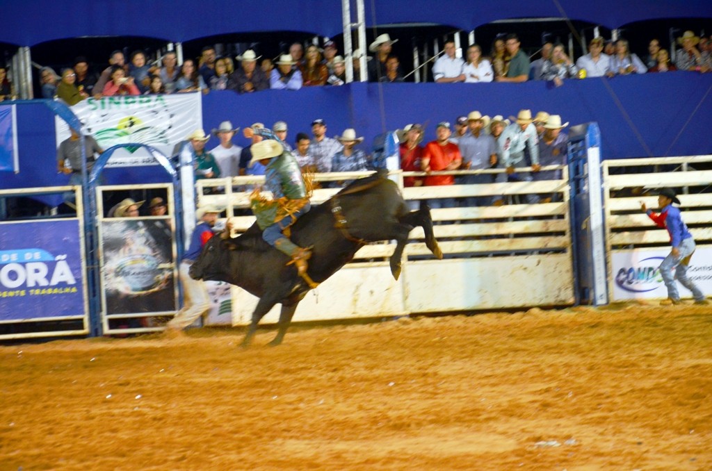 Portal Minas Gerais - Eventos: 36ª FESTA DE PEÃO DE BOIADEIRO DE EXTREMA